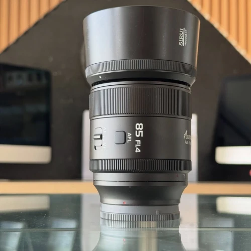 Sirui aurora for sony 85mm f/1.4 en excellent état