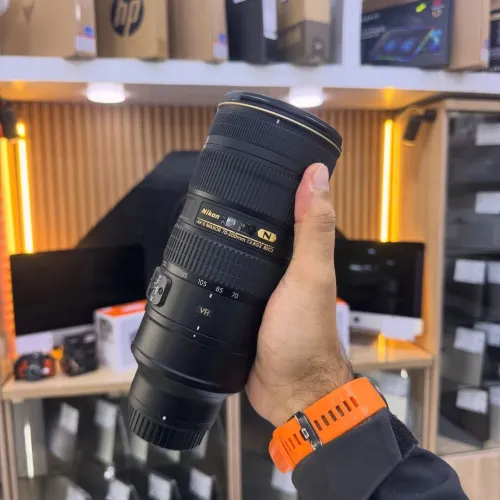 Les objectifs NIKON disponibles au magasin Eternal Store En excellent état