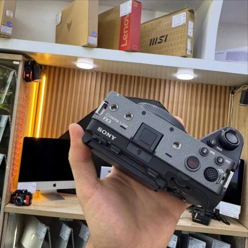Sony FX3 boîtier nu avec XLR neuf jamais utilisé sous emballage