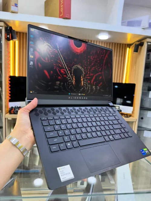 ALINWARE M15 R6 I7-11800H 16GB/512GB NVIDIA RTX 3070 8GB