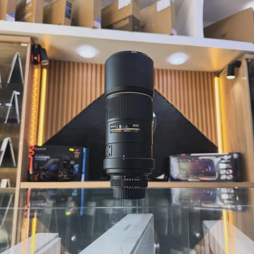 Nikon af-s nikkor 300mm f/4 D en excellent état