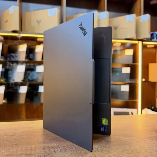 LENOVO THINKPAD X9-14 AURA EDITION ULTRA 7 256V 32GB/1TB