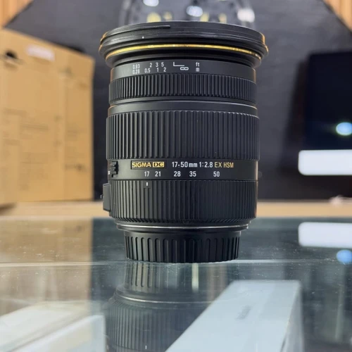 Sigma for canon 18-50mm f/2.8 EX HSM en excellent état
