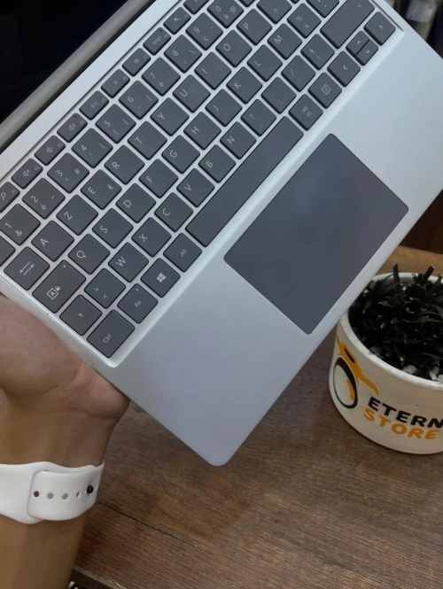 MICROSOFT SURFACE LAPTOP GO