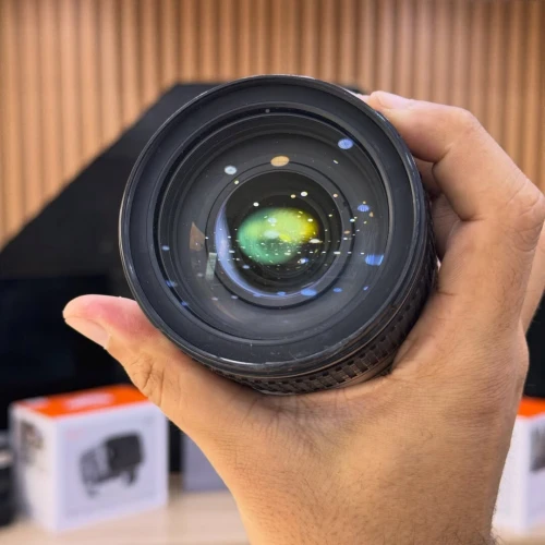 Nikon 24-120mm f/4 serie N en excellent état