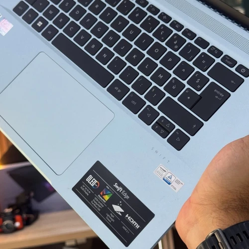 ACER SWIFT EDGEC16