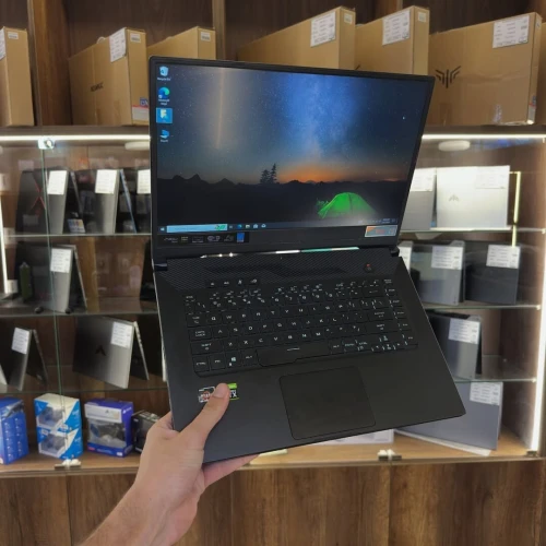 ASUS ROG ZEPHYRUS RYZEN 9 4900HS 16GB/512GB