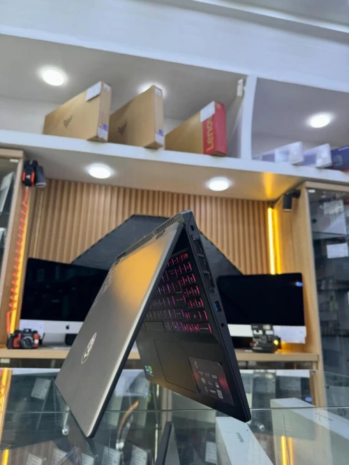 MSI CROSSHAIR 16 HX I7-14700HX 16GB/512GB NVIDIA RTX 4060 8GB