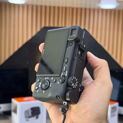 Sony A6400 boitier nu en excellent état batterie et chargeur