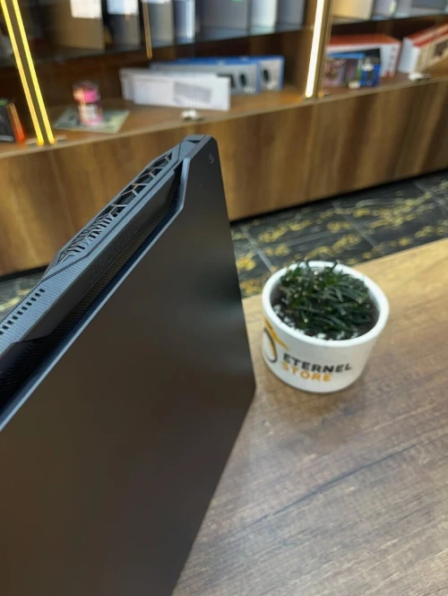 DELL PRO 16