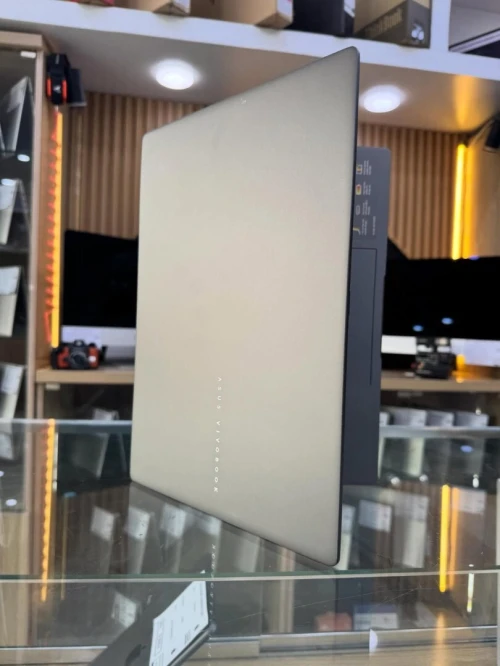 ASUS VIVOBOOK S14 RYZEN 9 270W 32GB/1TB