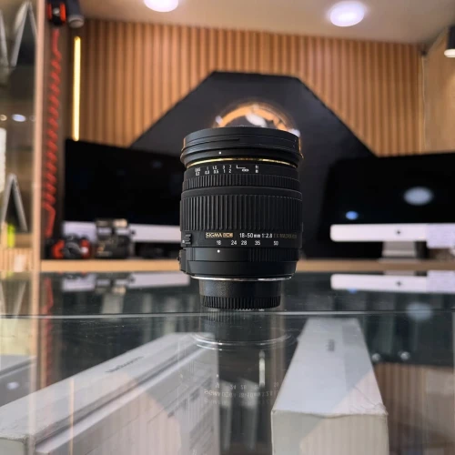 Sigma for nikon 18-50mm f/2.8 en bon etat