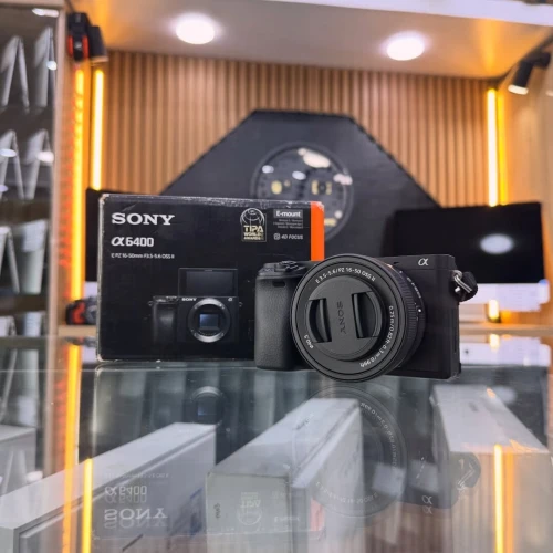 Sony A6400 avec 16-50mm OSS II neuf jamais utilisé
