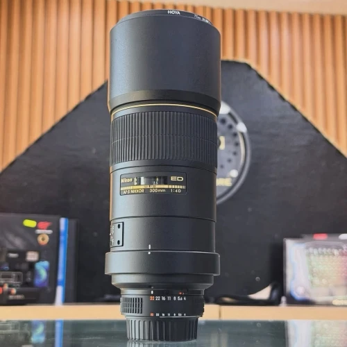 Nikon af-s nikkor 300mm f/4 D en excellent état