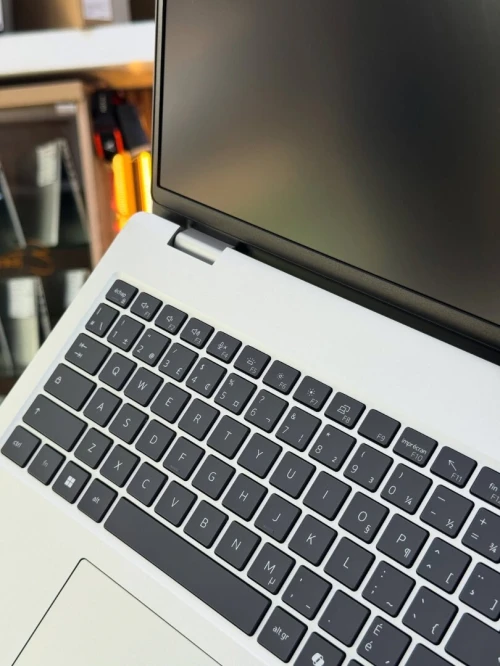DELL PRO 16