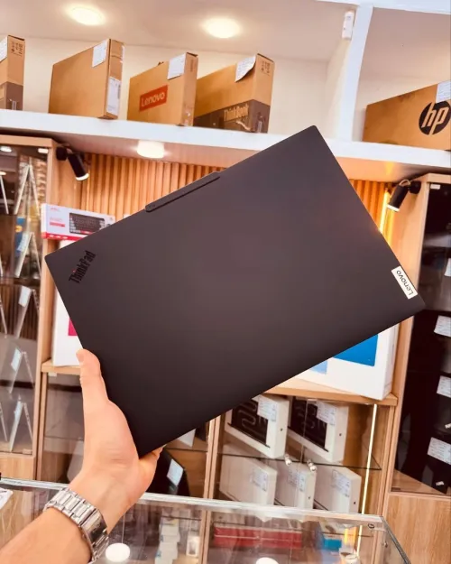 LENOVO THINKPAD T16 GEN3 ultra 7 16gb/512gb 