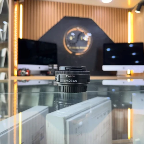 Canon 24mm f/2.8 en excellent état