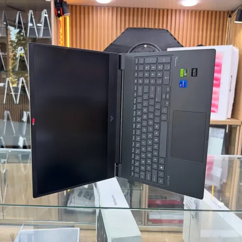 HP VICTUS 16