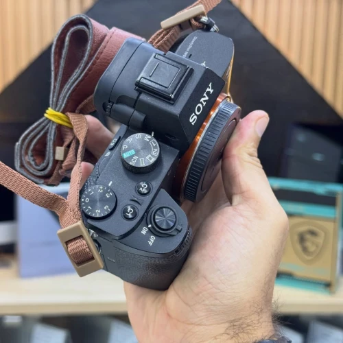 Sony A7 II boitier nu en excellent état batterie et chargeur
