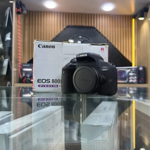 Canon 800D boitier nu en excellent état
