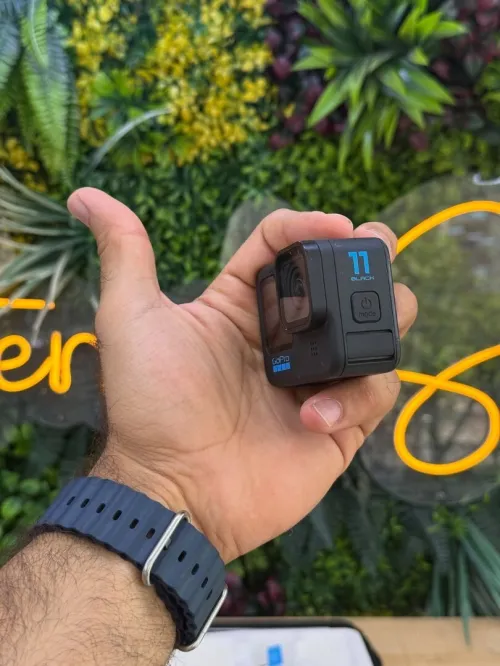 GO PRO HERO 11 AVEC DEUX BATTERIES