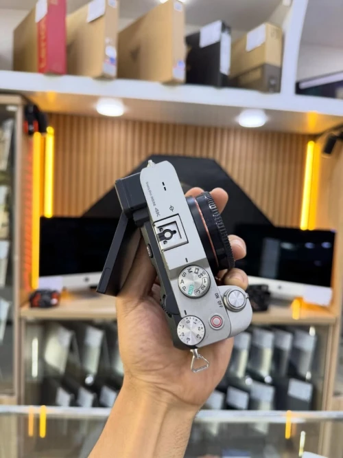 Sony A7c boitier nu en excellent état batterie et chargeur