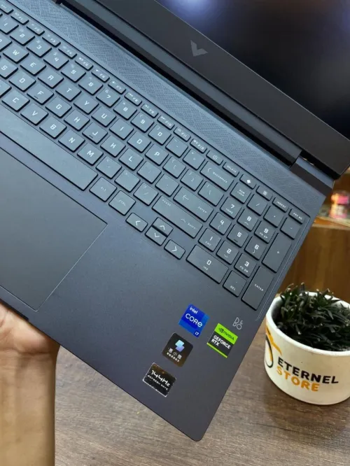 HP VICTUS 16