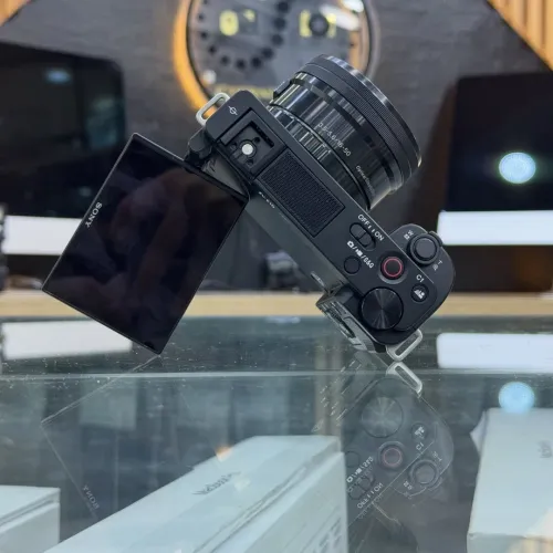 Sony ZV-E10 avec 16-50mm en excellent état batterie et chargeur