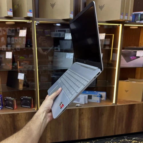 HP LAPTOP 15S RYZEN 7 5700U 16GB/512GB VEGA 8