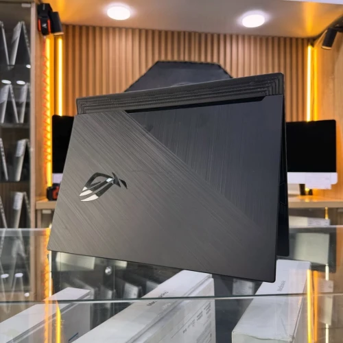 ASUS ROG STRIX G531 GT I7 9750H 16GB/256GB