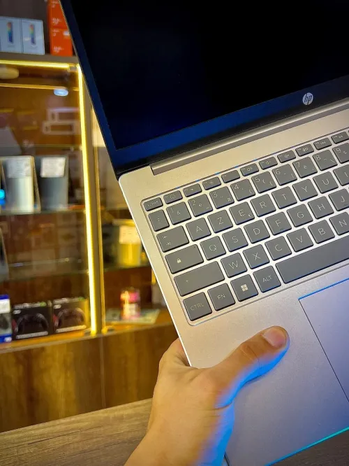 HP LAPTOP 15 RYZEN 5-7520U 16/512 AMD RADEON GRAPHIQUE 15 POUCE FHD 