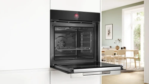 Four bosch serie 8 noir HBG7741B1 pyrolyse