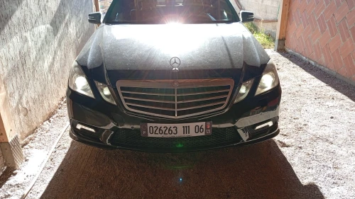 Mercedes Classe E 2011 AVANTGARDE Pack AMG