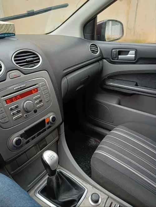 Ford Focus 4 portes 2009 Focus 4 portes