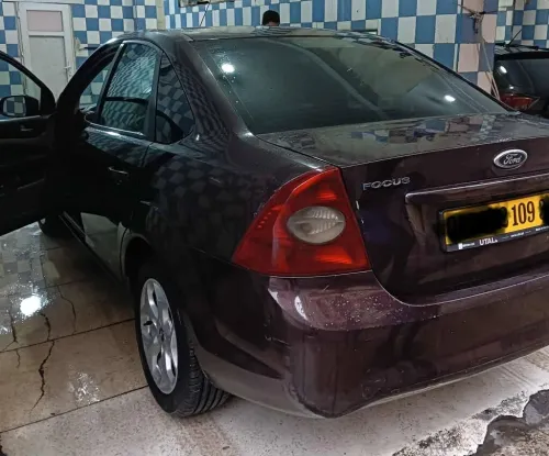 Ford Focus 4 portes 2009 Focus 4 portes