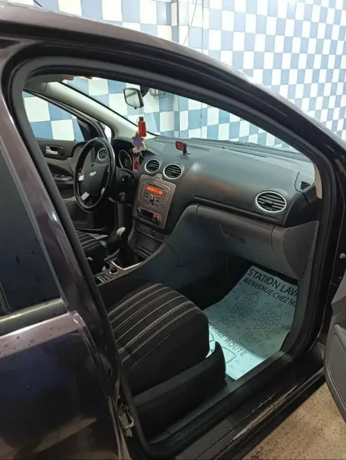 Ford Focus 4 portes 2009 Focus 4 portes