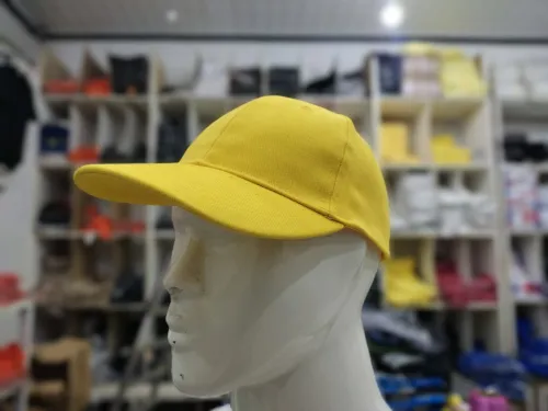 Casquette virage + sérigraphie branding logo