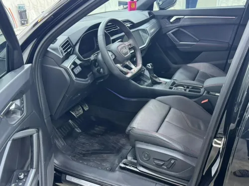 Audi Q3 2024 Blac