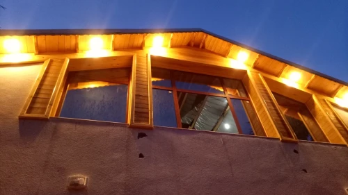 Construction des chalets et bungalow et Kiosque en bois 