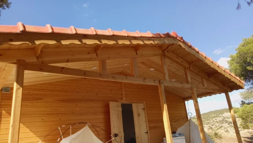 Construction des chalets et bungalow et Kiosque en bois 