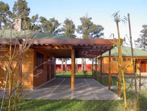 Construction des chalets et bungalow et Kiosque en bois 