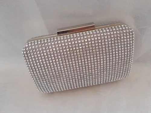 Pochette soirè argent  بوشات سواغي اغجو 