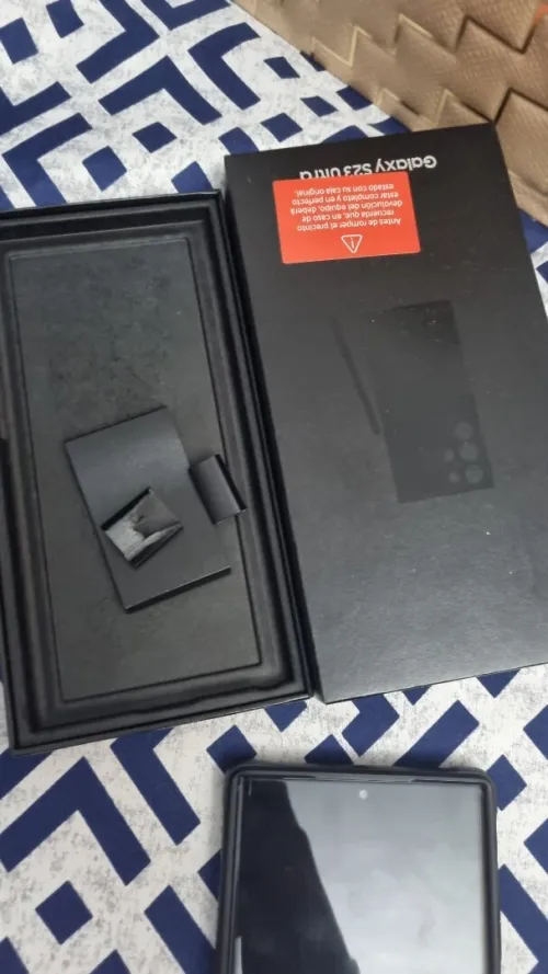 Samsung S23 ultra 8/256