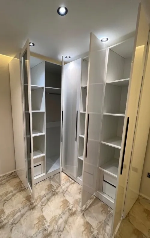 Dressing armoire placard moderne sur mesure خزانات ملابس