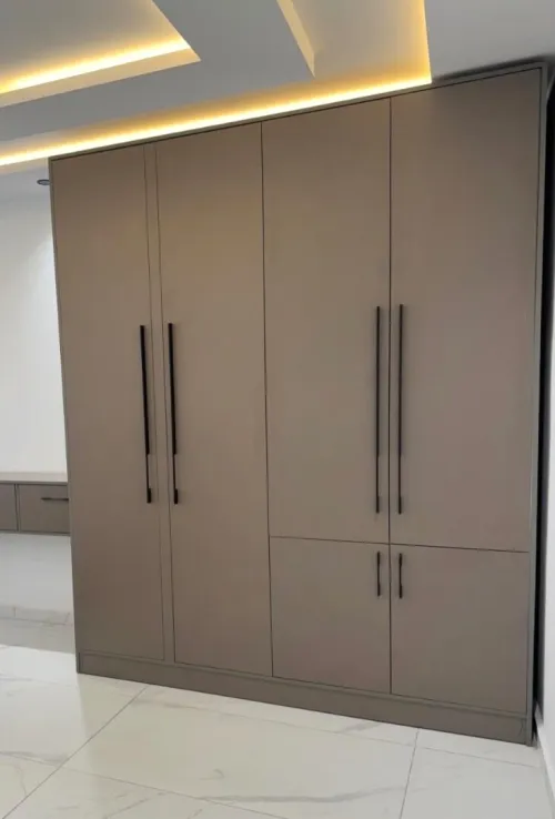 Dressing armoire sur mesure coulissant خزانات ملابس عصرية