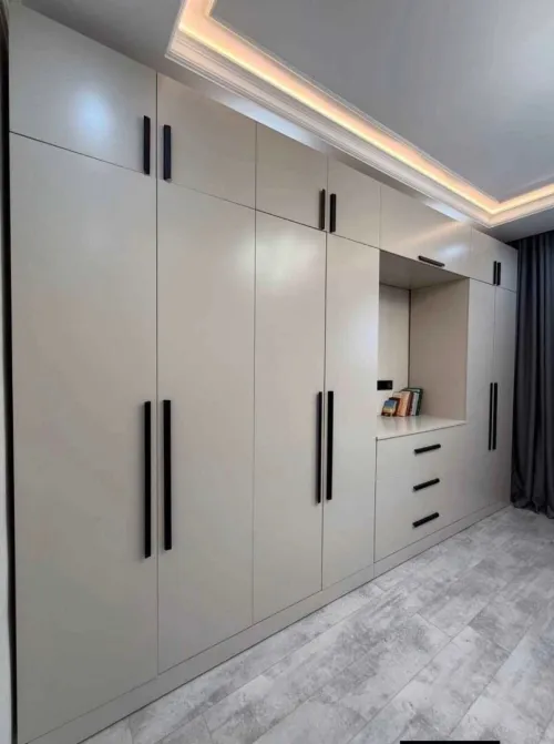 Dressing armoire placard sur mesure moderne