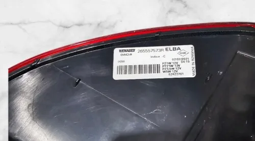Feu ar cd/cg Dacia sendero 2021 et plus