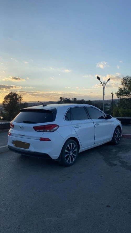 Hyundai i30 2019 Toute options