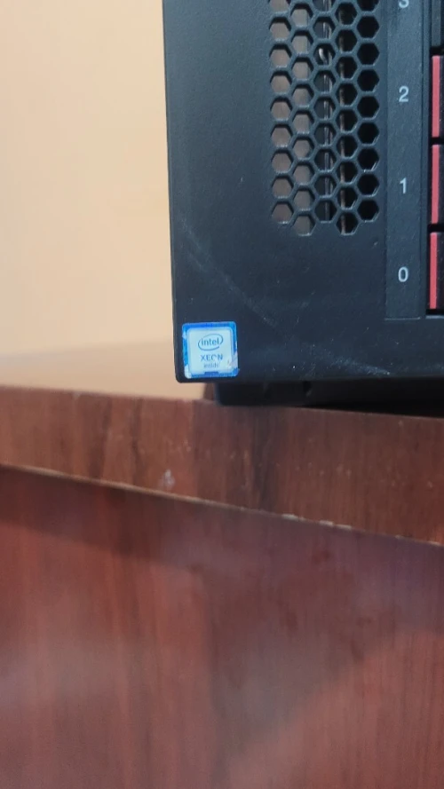 lenovo thinksystem ST550 server 