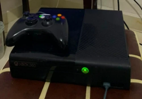 Xbox360 super slim plian de jeux